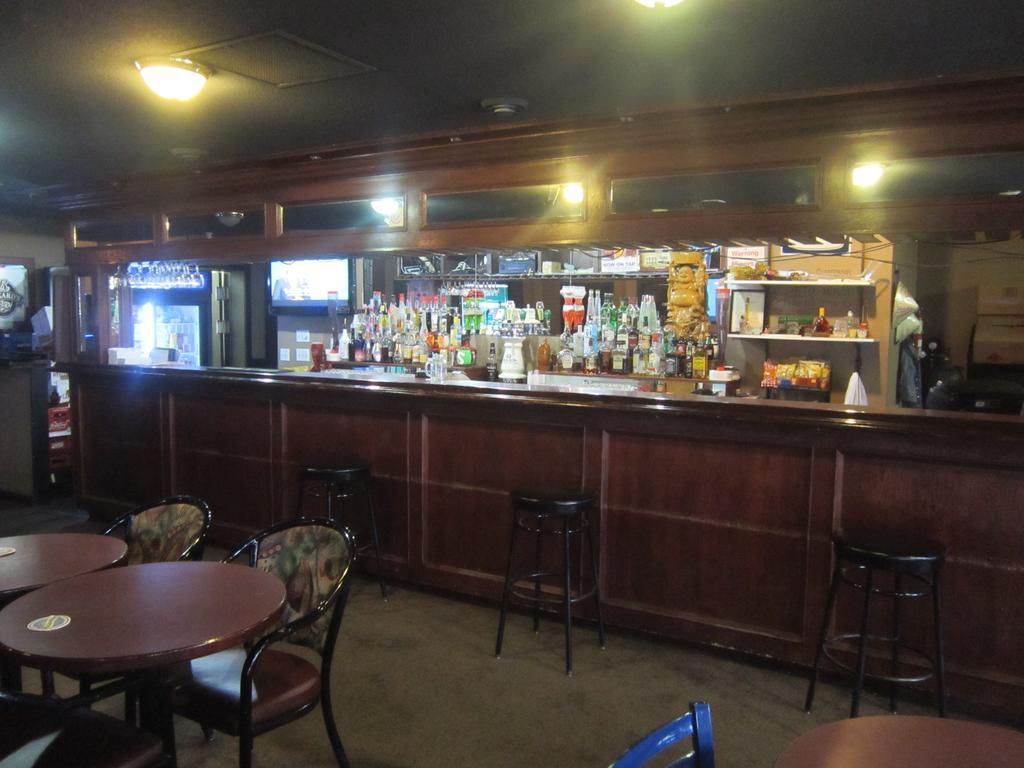 Battlefords Inn North Battleford Exteriör bild
